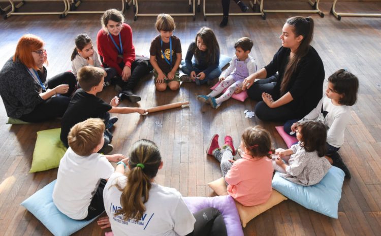 Jocuri teatrale