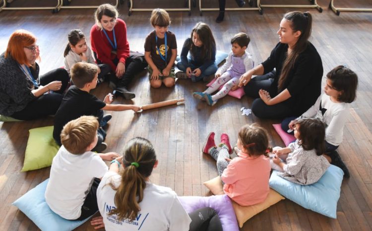 Jocuri teatrale